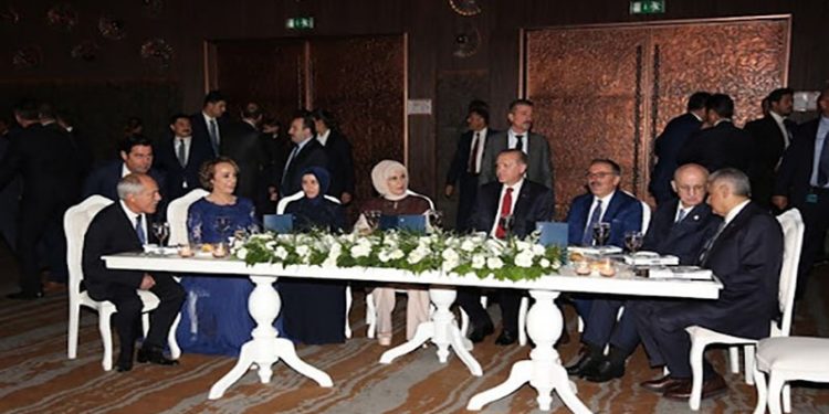 Eski AKP’li vekile kamu kurumlarından 4 milyar 700 milyon TL'lik ihale