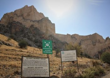 Eski Kahta Kalesi'nde 16 yıldır devam eden restorasyon