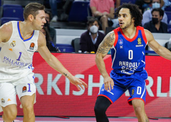 Euroleague | Son şampiyon Anadolu Efes, yeni sezona mağlubiyetle başladı