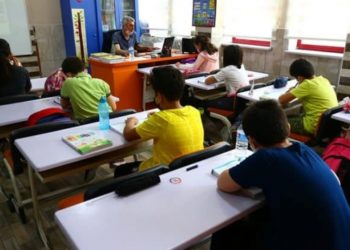 Eğitim bakanı: Covid-19 nedeniyle 2 bin 225 sınıf kapandı