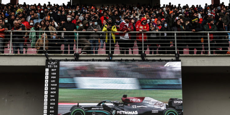 Formula 1 Türkiye Grand Prix'sini 190 bin kişi yerinde takip etti