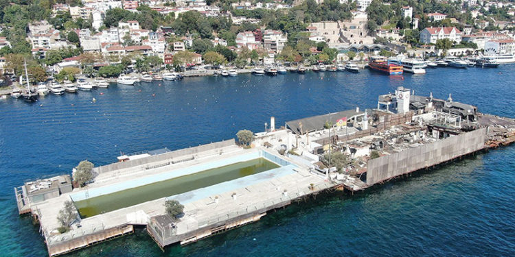 Galatasaray'dan açıklama: Adamız üzerinde, başkaca tarafların kurmak isteyecekleri hukuk dışı ve iyi niyetten uzak planlara asla müsaade etmeyeceğiz