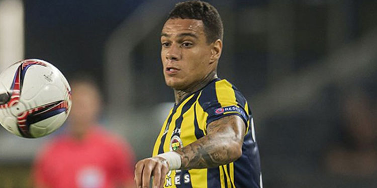 Gregory van der Wiel: Fenerbahçe'de başkan tarafından tehdit edildim