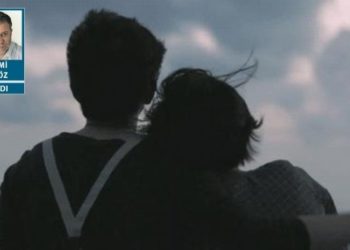 Gözlerinin birinde kamera varmış