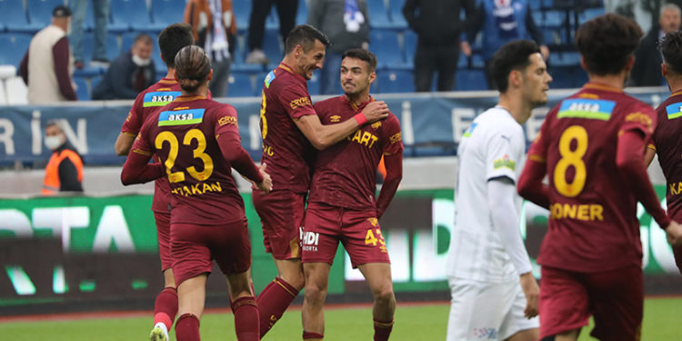 Göztepe, Süper Lig'de 4 maç sonra kazandı