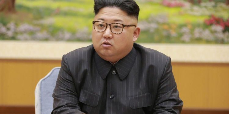 Güney ve Kuzey Kore arasında iletişimi sağlayan "kırmızı hat" yeniden açıldı