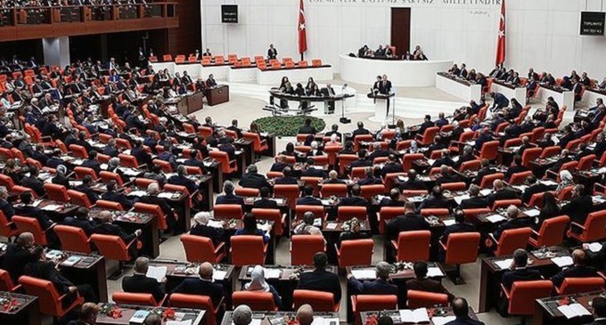 HDP’nin barınma sorununa ilişkin verdiği önerge reddedildi