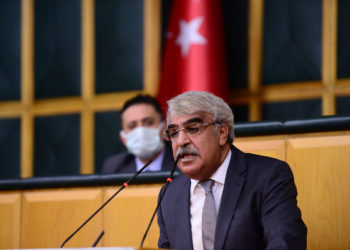 HDP Eş Başkanı Sancar: TÜGVA kamuyu kendi arka bahçesine çevirmiş