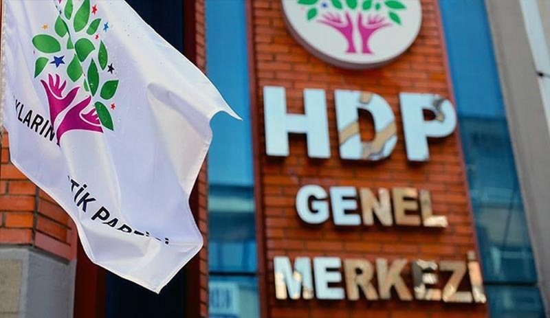 HDP: Muz yeme bahanesiyle göçmenleri sınır dışı etmek suçtur