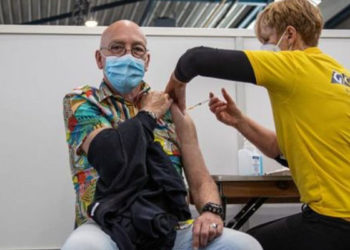 Hollanda'da yaşayan Türkiyeli göçmenlerin yarıdan fazlası Covid aşısı olmadı