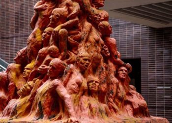 Hong Kong Üniversitesi, 4 Haziran Tiananmen Katliamı anıtının kaldırılmasını emretti