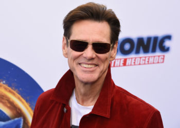 Jim Carrey hayatını roman olarak kaleme aldı
