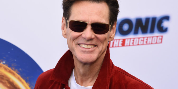 Jim Carrey hayatını roman olarak kaleme aldı