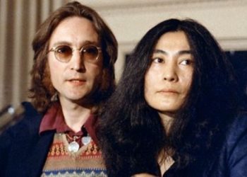 John Lennon’ın okul arşivinden çıkan ses kaydı 58 bin 300 dolara satıldı