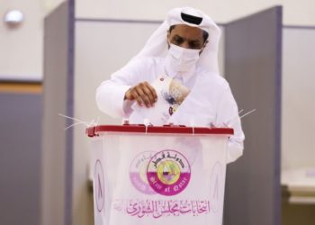 Katar ilk kez milletvekili seçimi için sandık başında: Siyasi partiler yasak