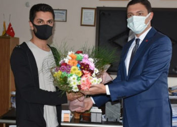 Kaymakam, ‘Haddini bil’ diyerek sınıftan kovduğu öğretmenden özür diledi