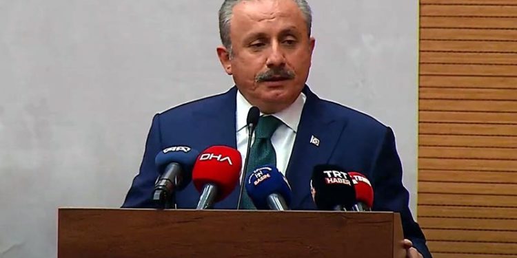'Kişisel bir konu var; o da Şentop'un TÜGVA Eğitimcisi olması'