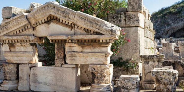 Kudüs’te 2 bin 700 yıllık tuvalet bulundu