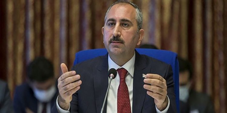 Kulis: Adalet Bakanı Abdülhamit Gül'ün görevden alınacak