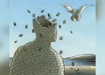 Kutsal devlet ve kutsal millet efsanesi