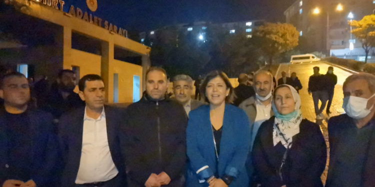 Kürdistan ifadesini kullandığı için gözaltına alınan Cemil Taşkesen serbest bırakıldı