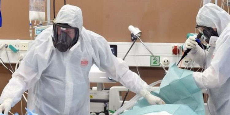 Letonya'da koronavirüs vakalarındaki artış nedeniyle 3 ay acil durum ilan edildi