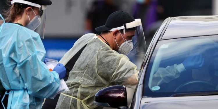 Letonya’da artan Covid-19 vakaları nedeniyle yaklaşık 1 aylık karantina ilan edildi