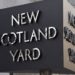 Londra'da milletvekillerini ve diplomatları koruyan polise tecavüz suçlaması