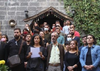 MKM'ye konser yasağı protesto edildi