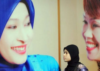 Malezya şirketlere yönetim kurullarında kadın yönetici bulundurma zorunluluğu getirdi