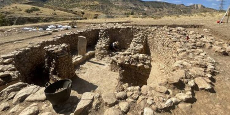 Mardin’de 12 bin yıllık tapınak gün yüzüne çıkarıldı