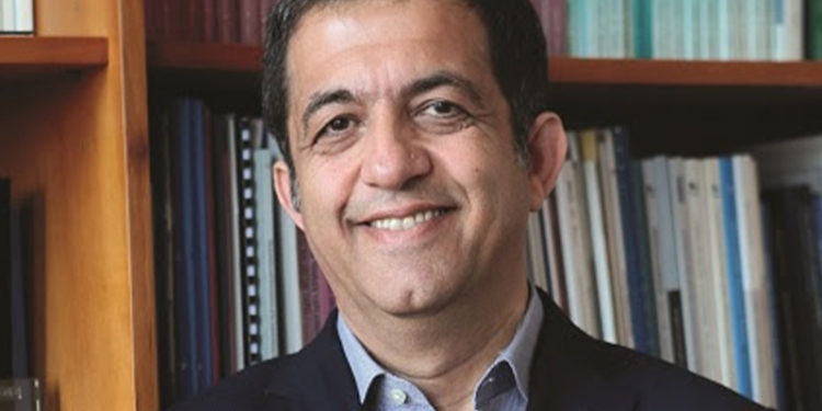 "Merkez Bankası, siyasi talimata uyup enflasyon cinini şişeden çıkardı"