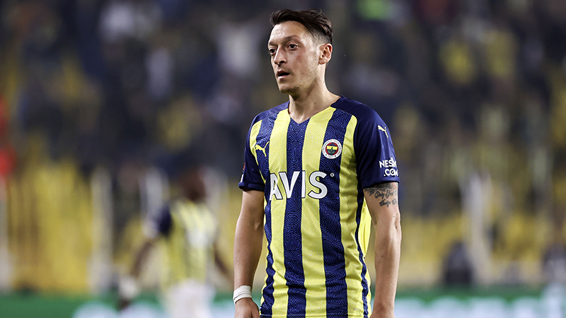 Mesut Özil, Premier Lig'e mi dönüyor?