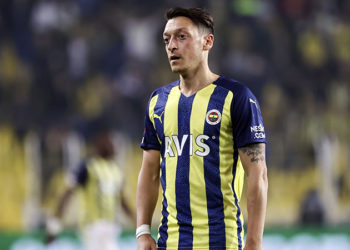 Mesut Özil, Premier Lig'e mi dönüyor?