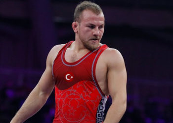 Milli güreşçi Fazlı Eryılmaz, dünya üçüncüsü oldu