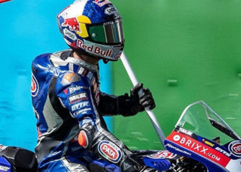 Milli motosikletçi Toprak Razgatlıoğlu, Portekiz'de birinci oldu