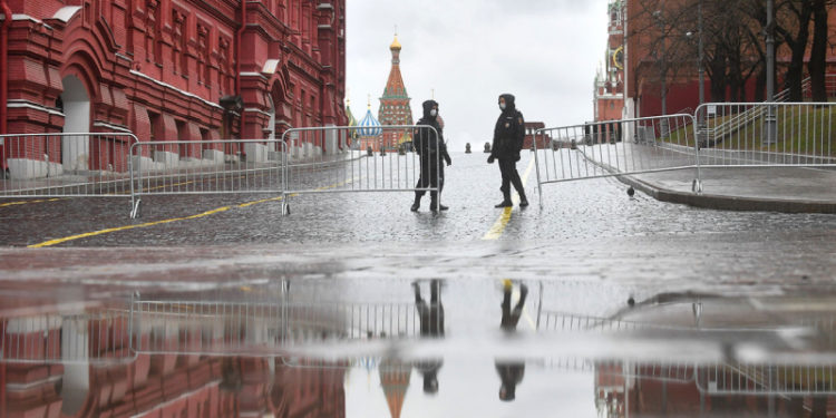 Moskova, vaka sayılarında düşüş görülmezse tam kapanmaya gidecek