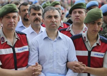 “Bizans entrikalarını aratmayan kumpasların yaşandığı TSK…”