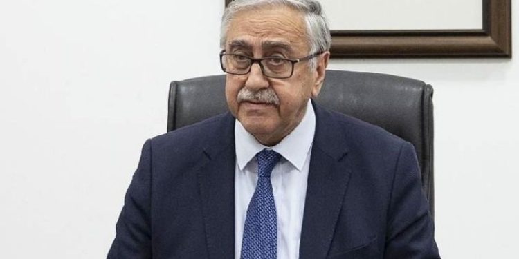Mustafa Akıncı'dan 10 büyükelçiye destek: Rejim, ülkeyi yıkıma sürüklüyor