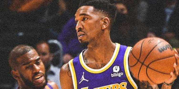 NBA'de Lakers, ilk galibiyetini Grizzlies karşısında aldı