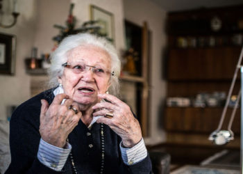 Nazi Soykırımı'ndan sağ kurtulan  Erna de Vries vefat etti