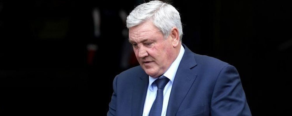 Newcastle United, Suudi Arabistan destekli konsorsiyuma satılmasından iki hafta sonra menajeri Steve Bruce'la yollarını ayırdı