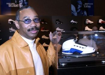 Nike yöneticisi, 1965'te cinayet işlediğini açıkladı