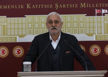 Oluç: Suriye'de savaş demokratik yöntemlerle çözülmeli, tezkereye hayır