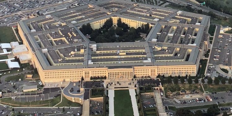 Pentagon: IŞİD ve El Kaide terörist saldırılar düzenleyebilir