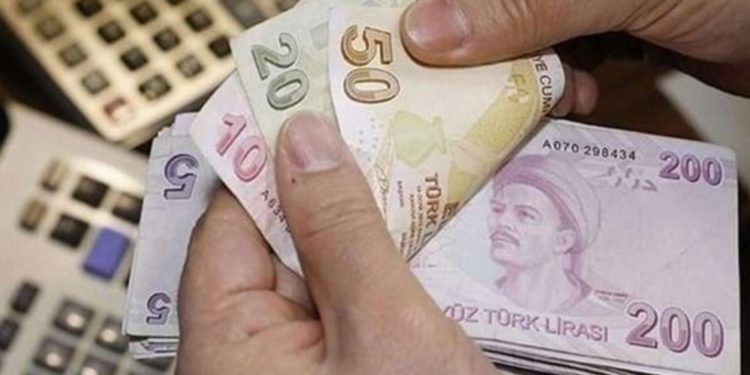 Reuters: 3 kamu bankası kredi faizlerini 200 baz puan indiriyor