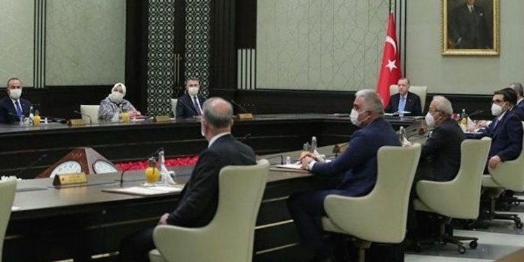 Reuters: Diplomatlar sınır dışı kararlarından hâlâ kaçınılabileceğini umuyor