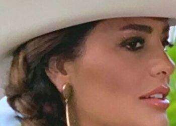 Reyhan Karaca: Babam aşı karşıtıymış, çocukken tifo ve dizanteri nedeniyle tüm organlarım dağılmış