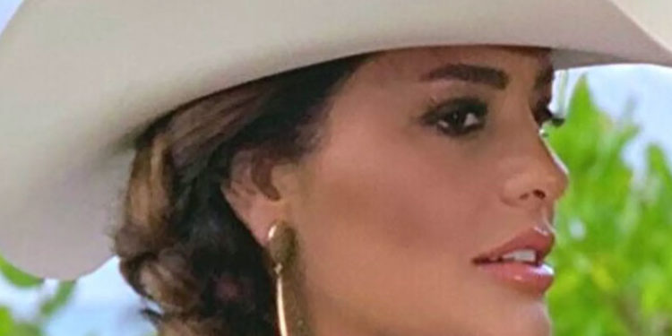 Reyhan Karaca: Babam aşı karşıtıymış, çocukken tifo ve dizanteri nedeniyle tüm organlarım dağılmış