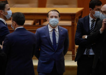 Romanya'da hükümet düştü